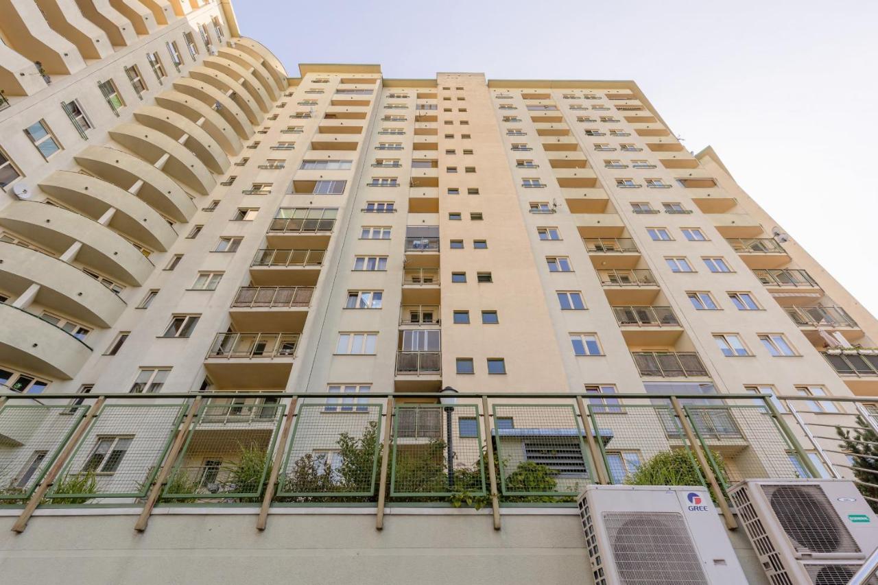 Metro Wilanowska Apartment With Parking By Noclegi Renters Varsovia Exterior foto